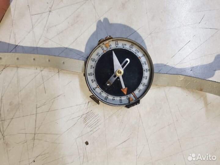 Компас адрианова