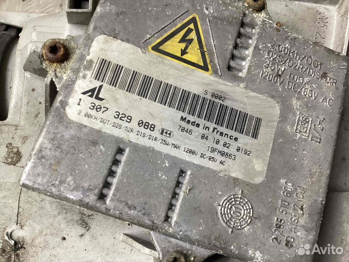 Фара левая Mercedes-Benz C-Class