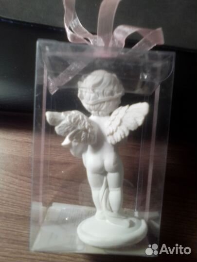 Статуэтка фарфор