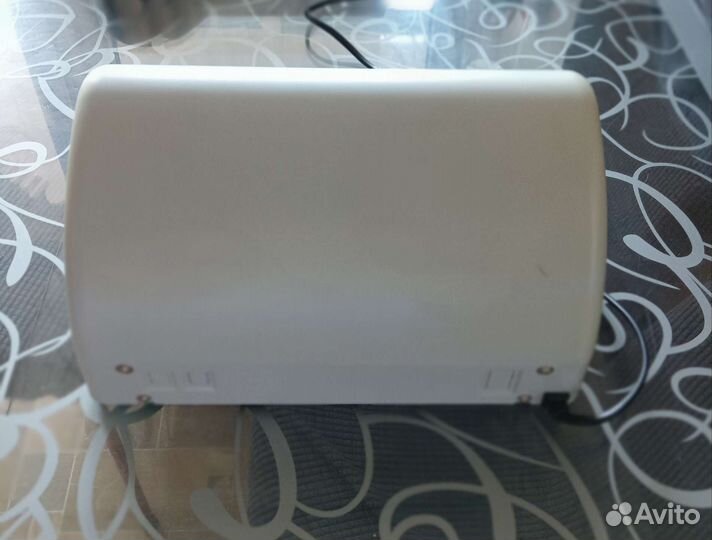 Детектор банкнот и ценных бумаг Dors 100