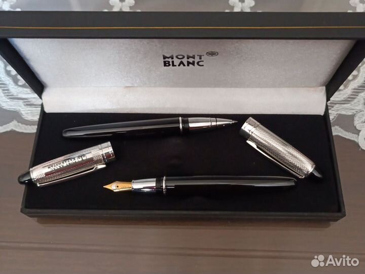 Подарочный набор Montblanc (ручки и портмоне)