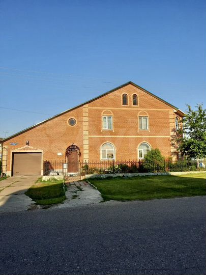 Коттедж 219 м² на участке 7 сот.