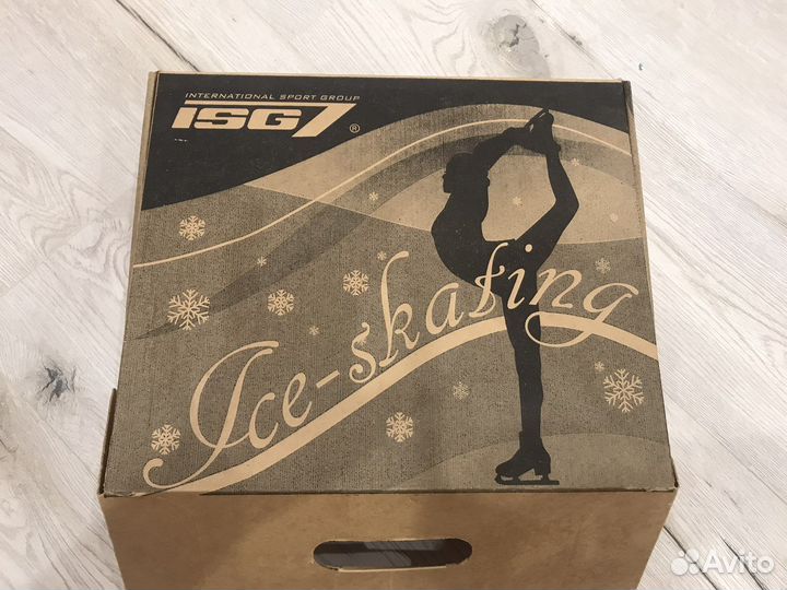 Коньки женские