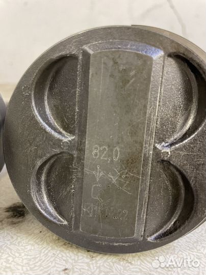 Поршни шатуны 21126