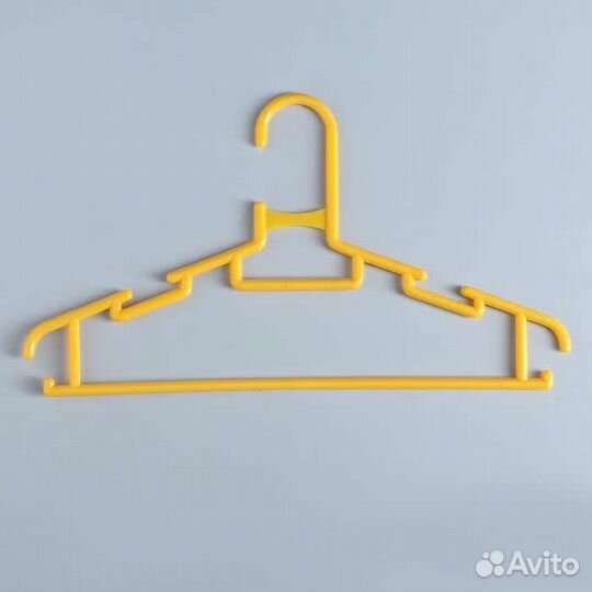 Вешалка для детских вещей