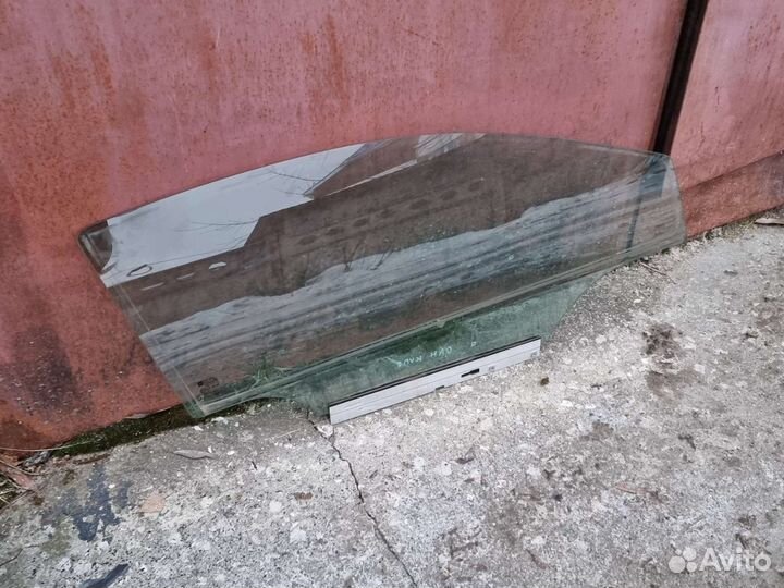 Стекло двери передней правой Opel Astra H GTC 3дв