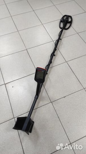 Металлодетектор Quest X10 Pro