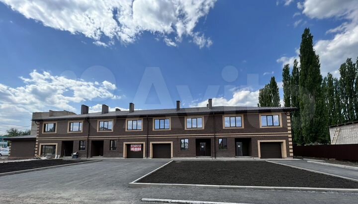 Дом 193,6 м² на участке 2,8 сот.