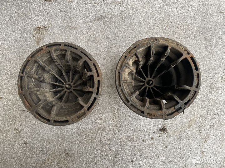 Тарелка пружины Citroen C4 Picasso