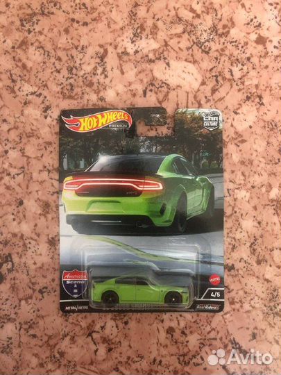 Hot Wheels Premium dodge charger hellcat