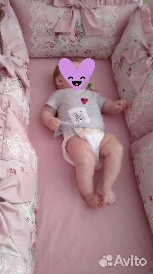 Набор бортиков в кроватку