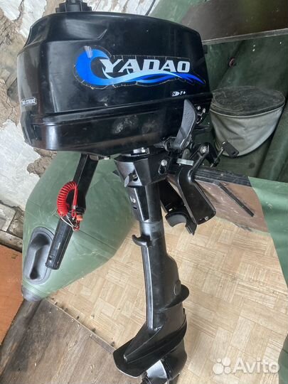 Лодка с мотором, моторная лодка