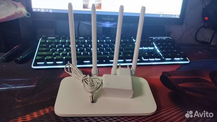 Wi-Fi роутер Xiaomi Mi Wi-Fi Router 4A, белый