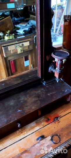 Зеркало орех от дамского столика