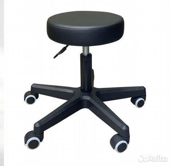 Стул мастера педикюра