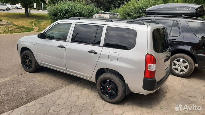 Рейлинги на крышу Toyota Probox, черные