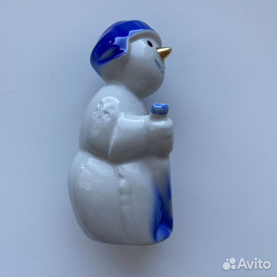 Фарфоровая статуэтка Снеговик Известия, Дулево