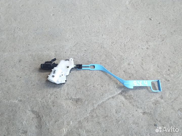 Актуатор лючока бензобака Lexus RX 4 2018 год