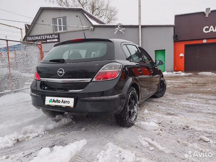 Opel Astra 1.8 МТ, 2011, 255 640 км