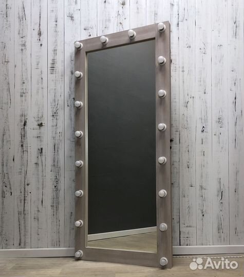 Зеркало с подсветкой