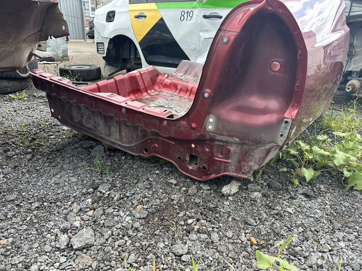 Hyundai Accent крыло заднее правое четверть