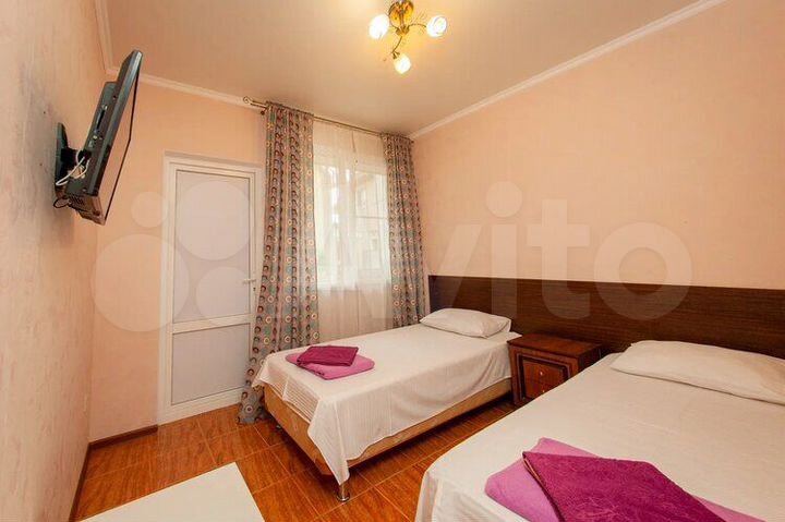 Комната 13 м² в 5-к., 1/2 эт.