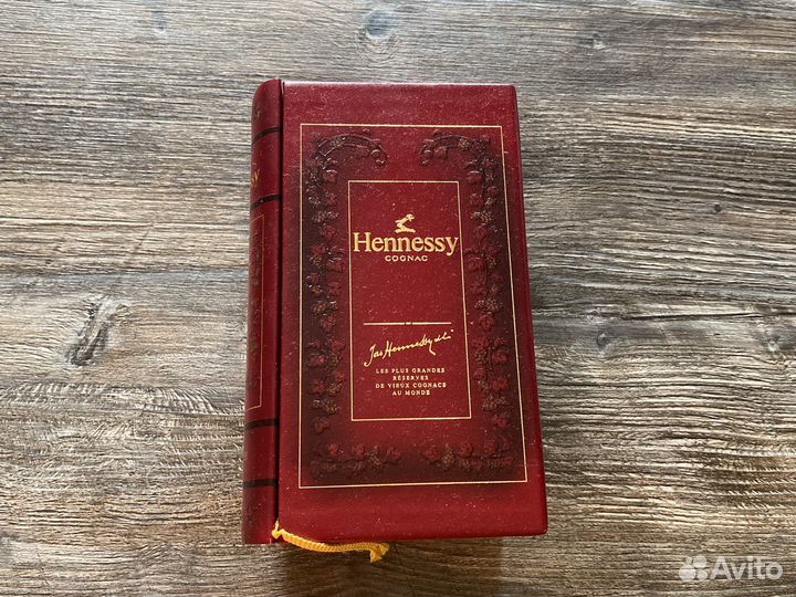 Коробка от коньяка Hennessy Library