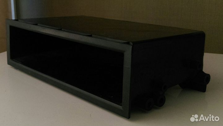 Заглушка на панель автомобиля