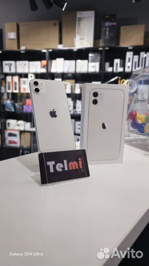 iPhone 11, 64 ГБ