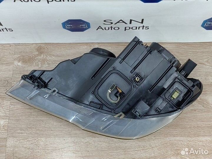 Фара передняя правая Bmw X5 E70 N52B30AF 2008