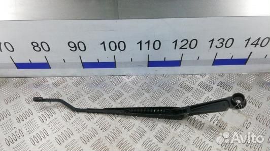 Щеткодержатель лобового стекла jeep grand cherokee