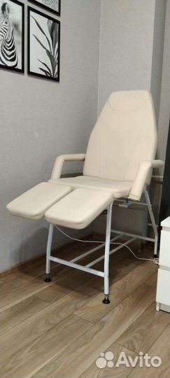 Педикюрное кресло+ стул мастера