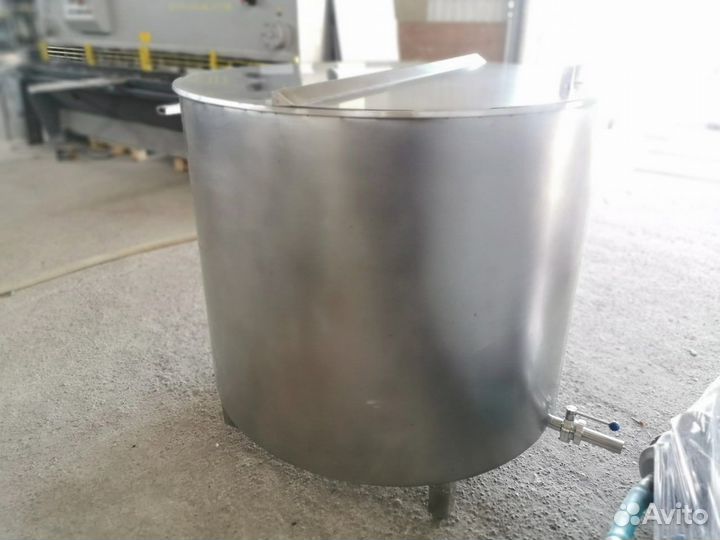 Ёмкость из нержавеющей стали Я1-осв 1000 литров