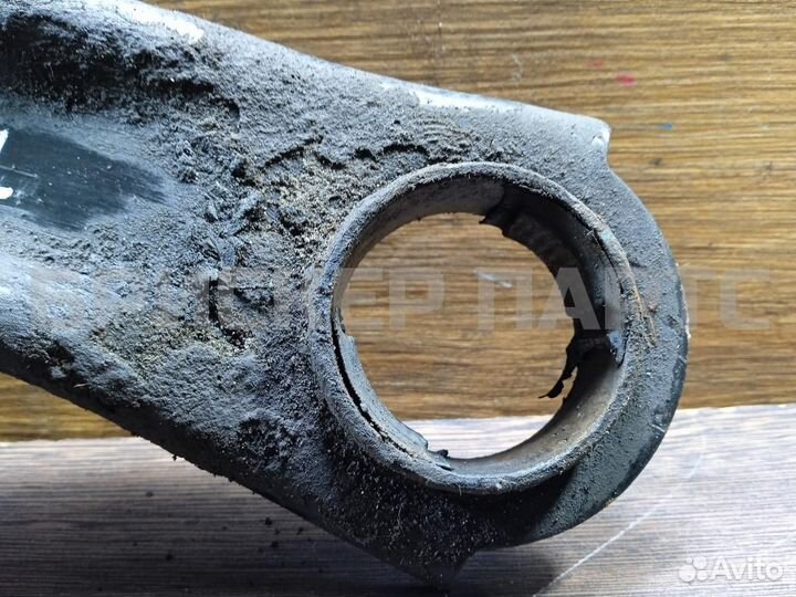 Рычаг передний левый Рено Колеос (HY)