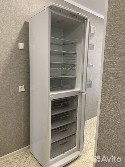 Холодильник атлант двухкамерный