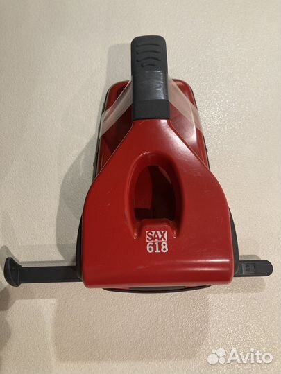 Дырокол sax 618