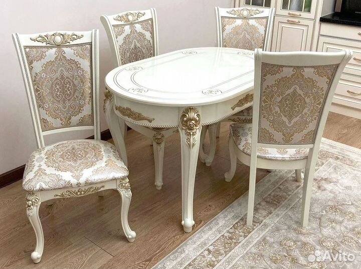 Столы и стулья