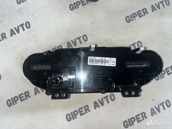 Блок управления климат-контролем Kia Sorento UM