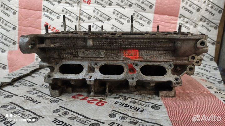 Головка блока цилиндров гбц левая Audi A6 C5 2.4