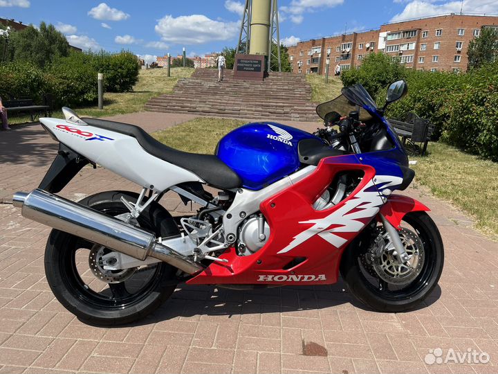 Honda CBR600F