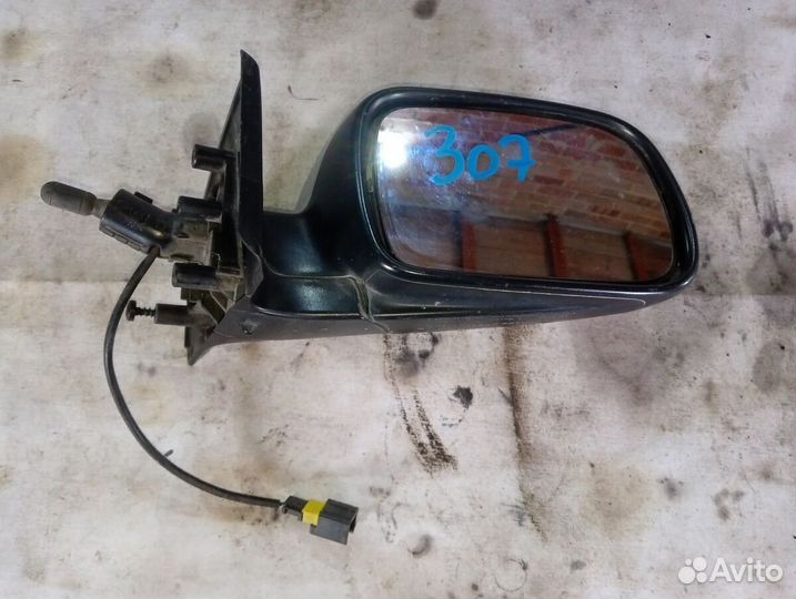 Зеркало Peugeot 307