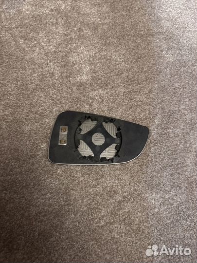 Зеркало левое