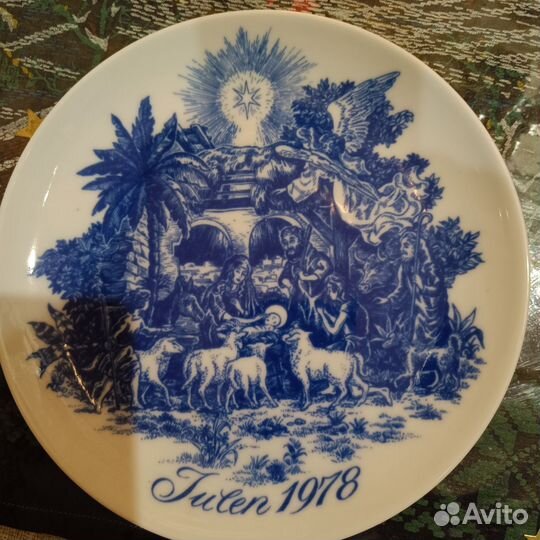 Настенная тарелка