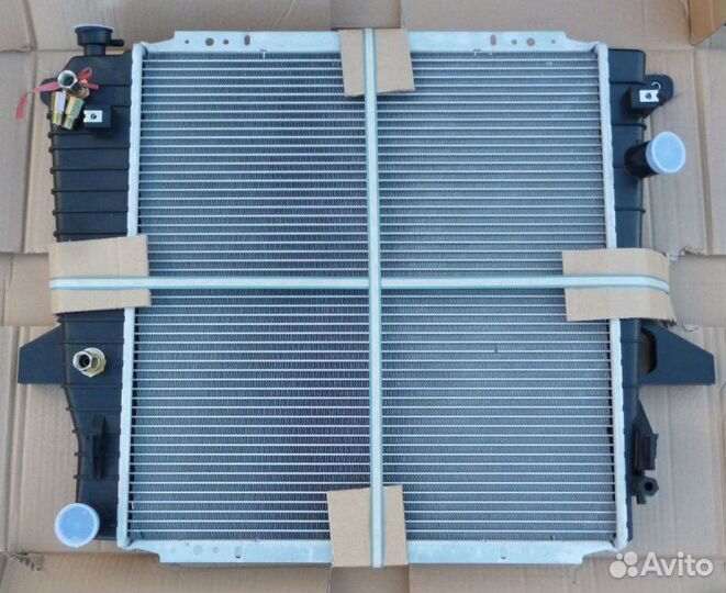 Радиатор охлаждения для а/м Ford Explorer 4.0