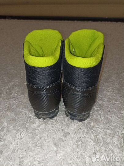 Лыжные ботинки