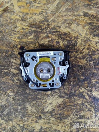 Подушка безопасности в руль Ford Mondeo 3