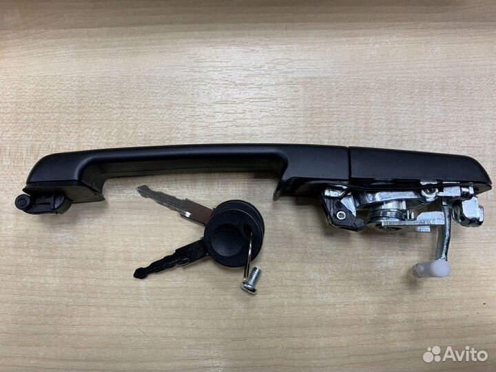 Ручка передней левой двери Passat B3