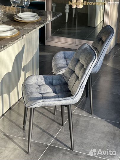 Кухонные стулья с мягким сиденьем из велюра