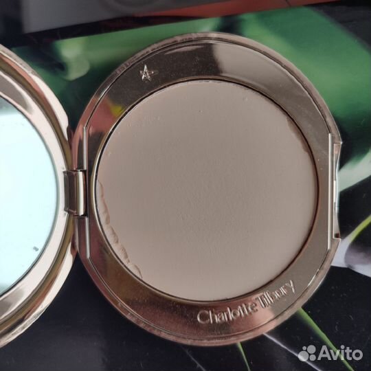 Charlotte Tilbury airbrush пудра