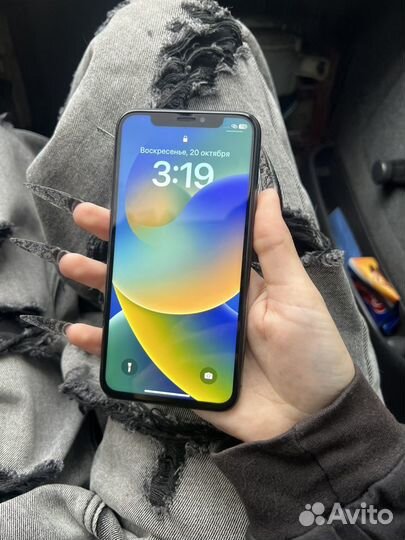 iPhone X, 64 ГБ